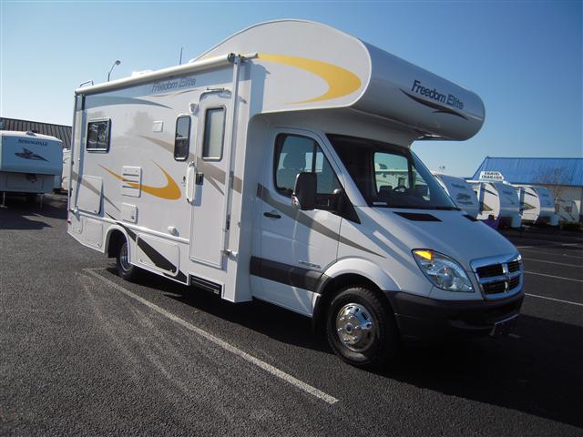 New 2010 Fourwinds Freedom Elite 23S Class C For Sale